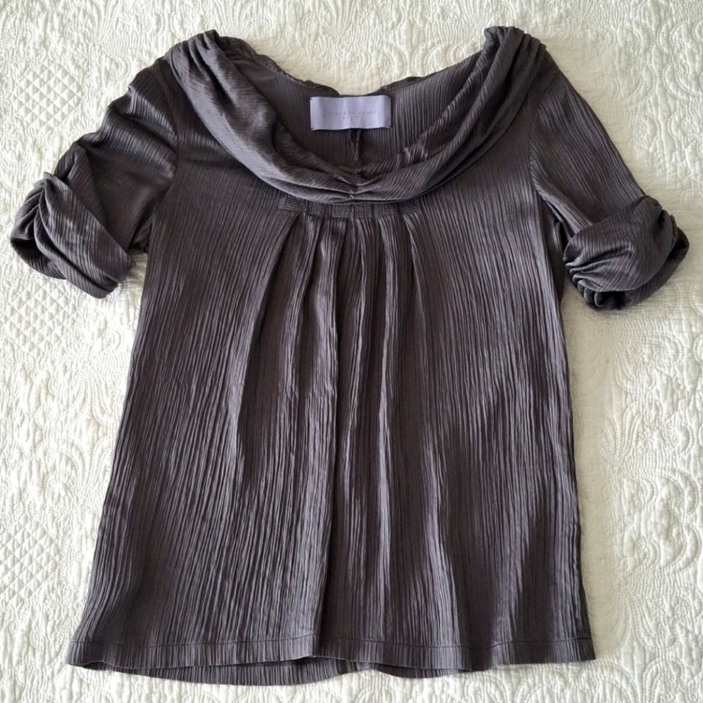 Vera Wang 6 Gray Silk Top Lavender Label
